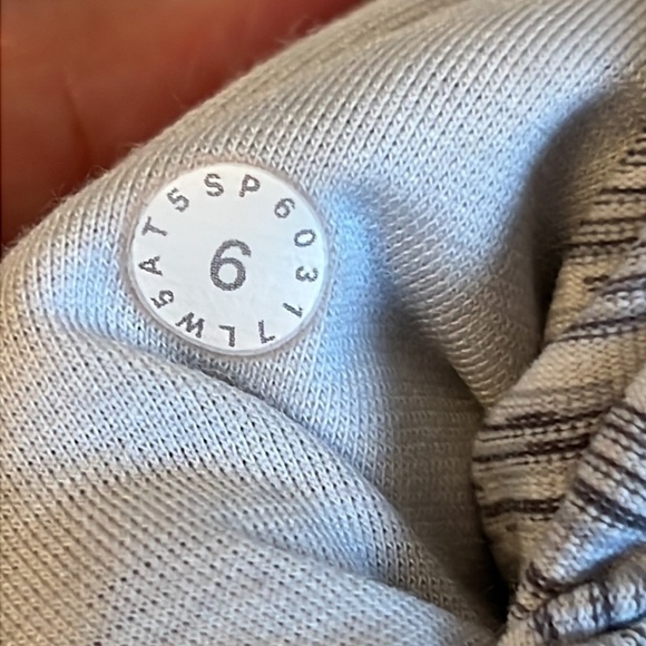 Lululemon Wunder Under Leggings - Picture 8 of 12